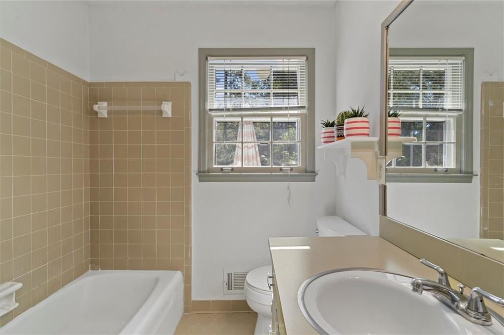 Building Photo - 3432 Pittard Rd