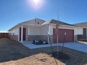 Building Photo - 1st Month Free!