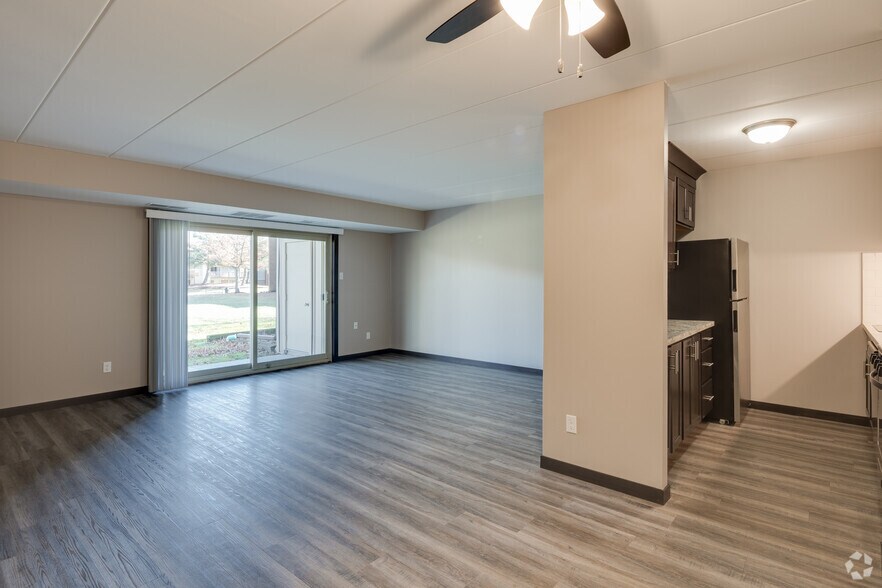 Vale Park Village 907 Vale Park Rd Valparaiso IN 46383 Apartment Finder