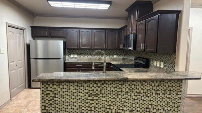 Building Photo - 8216 Casa Verde Rd