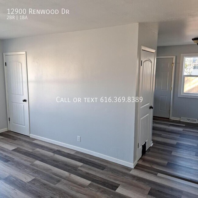 Building Photo - 12900 Renwood Dr