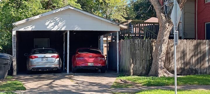 Building Photo - 4101 Dallas St