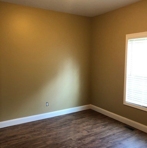 Building Photo - 3 BD 2 BA APT FOR RENT