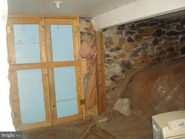 Building Photo - 605 Norway Rd