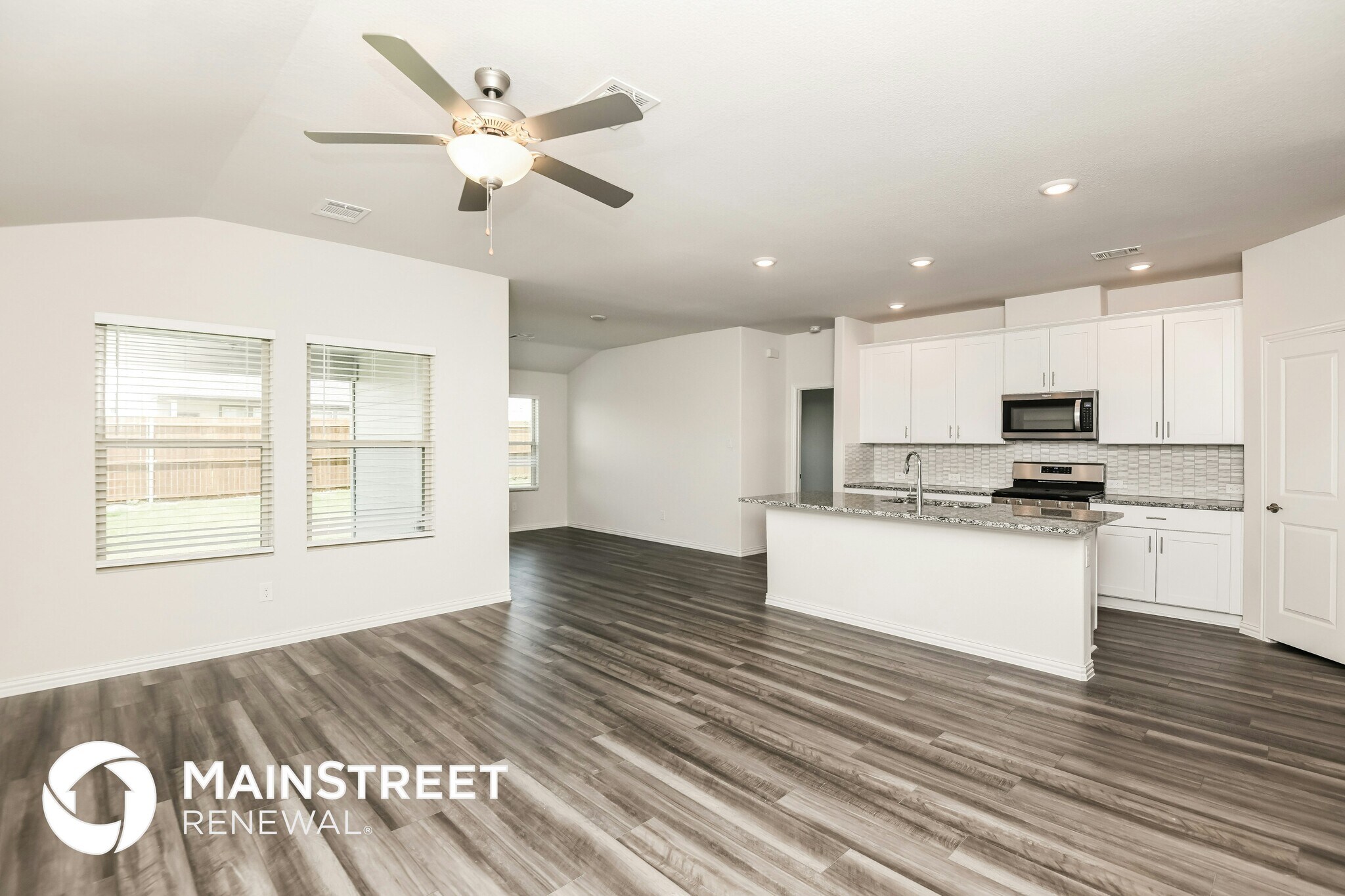 Building Photo - 2520 Shakopee St