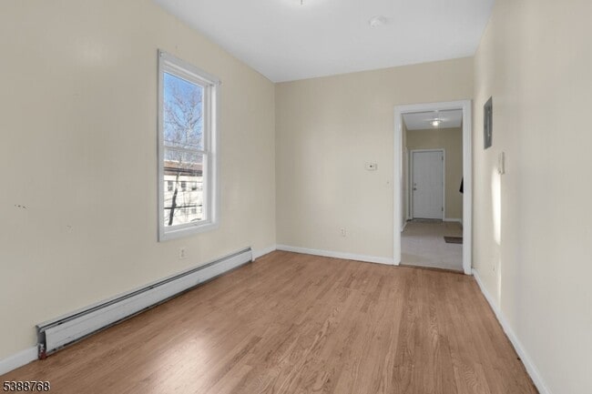 Building Photo - 284 Watchung Ave