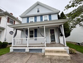 Building Photo - 3 Bedroom House Available in Hershey!