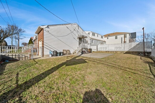 Building Photo - 23 Arn Terrace