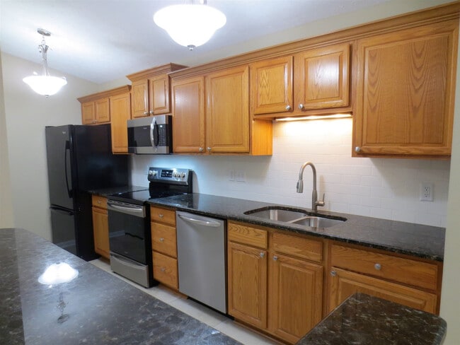 Building Photo - 34 Rio Grande Cir