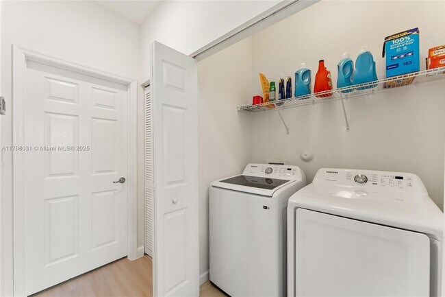 Building Photo - 11416 SW 254th St