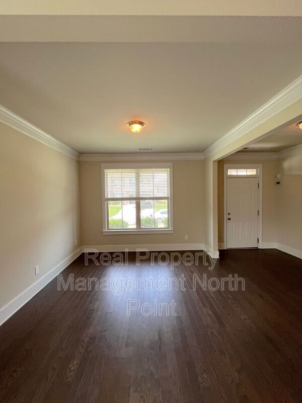 Building Photo - 184 Gray Trl