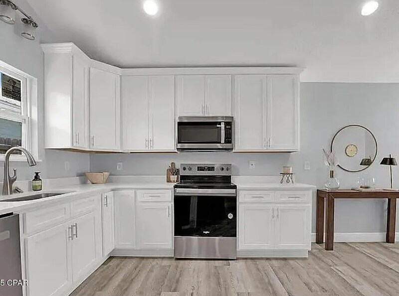 Building Photo - 104 Oleander Cir