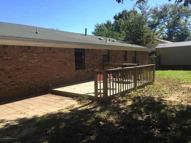 Building Photo - ADORABLE HOME IN THE HEART OF OLIVE BRANCH