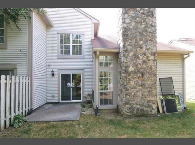 Primary Photo - 6450 Bayside N Dr