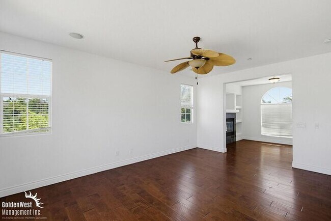 Building Photo - Elegant 5Bdm 3Ba Hilltop Home In Fallbrook!