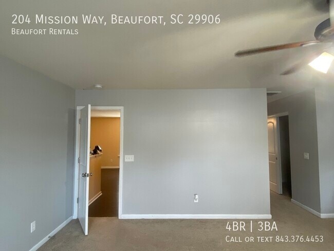 Building Photo - 204 Mission Way
