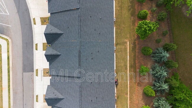 Building Photo - 192 Hampton Cir