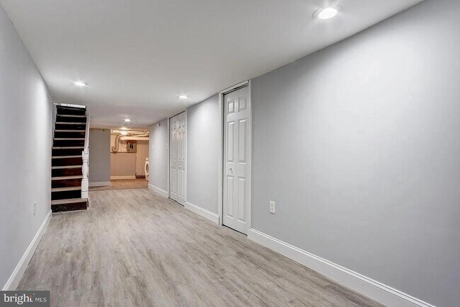Building Photo - 811 N Luzerne Ave