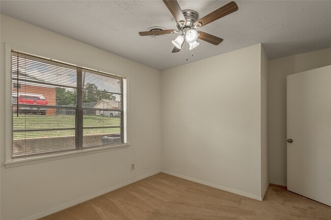 Building Photo - 2125 Avenue N