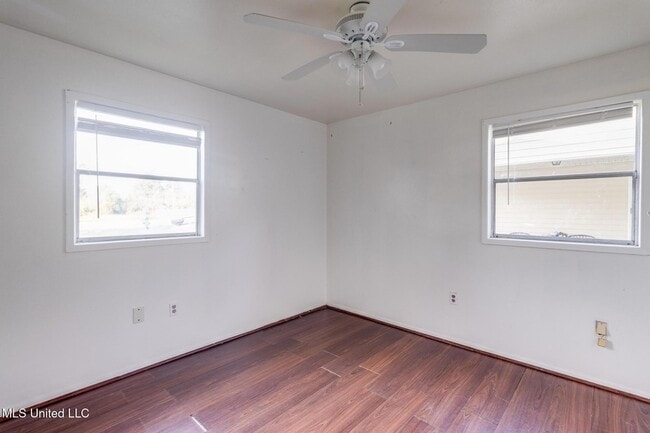 Building Photo - 1889 Greater Ave