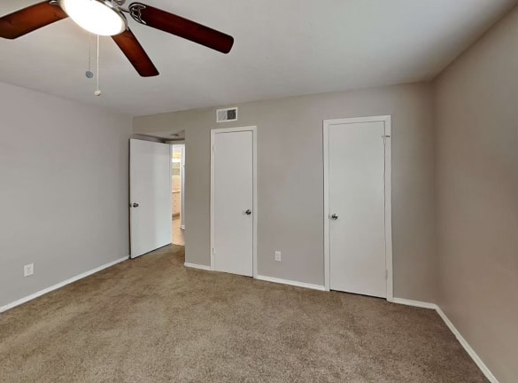 Building Photo - 1003 Rosewood Ln