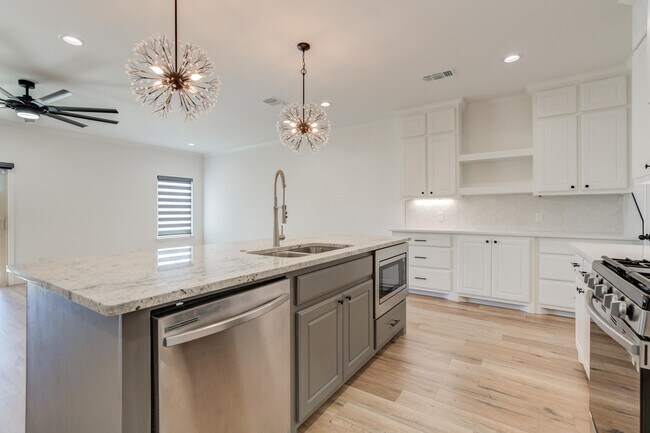 Building Photo - 7001 17th St