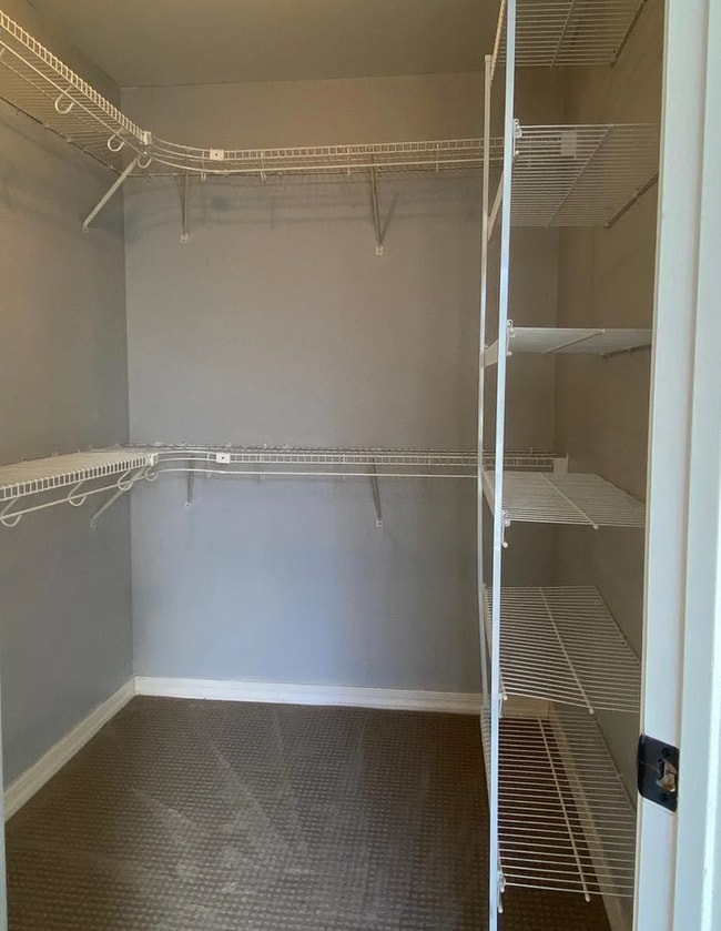 Building Photo - 320 Beasley Dr