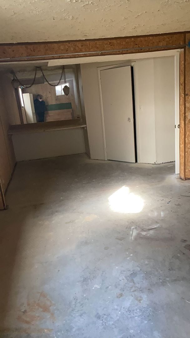 Building Photo - Huge Home In The West Bench Neighborhood!