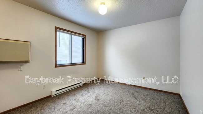 Building Photo - 1315 34th St Cir S