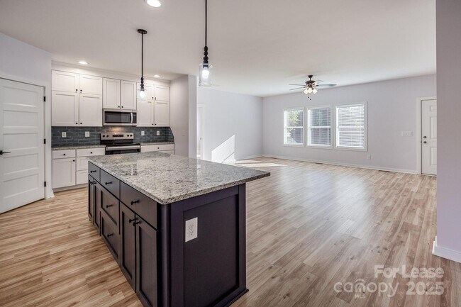 Building Photo - 7039 Executive Cir