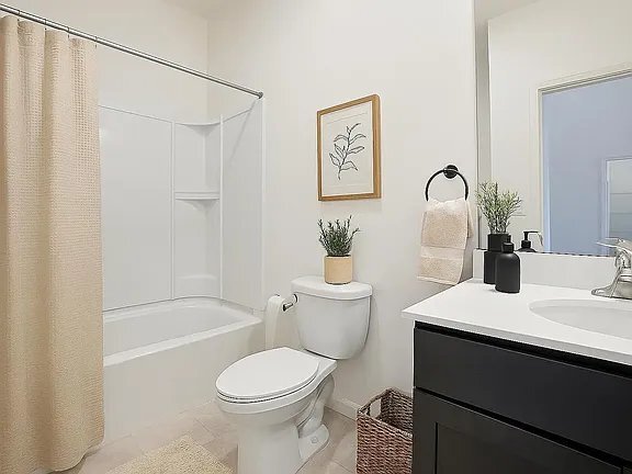 Building Photo - 75 Washington St