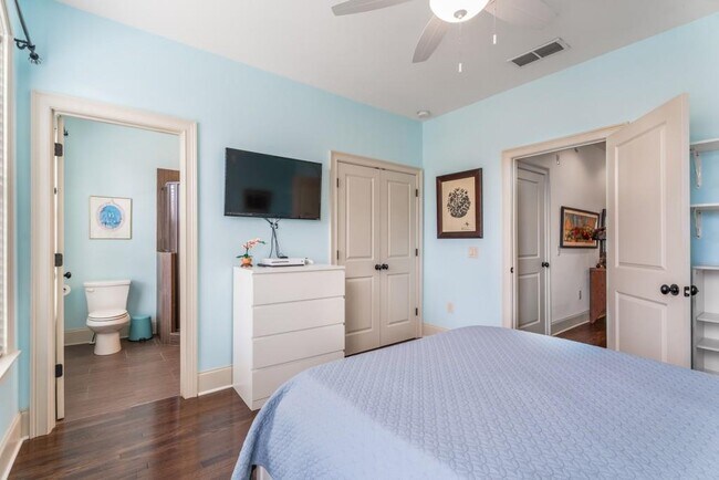 Building Photo - 523 Ansley Cir NE