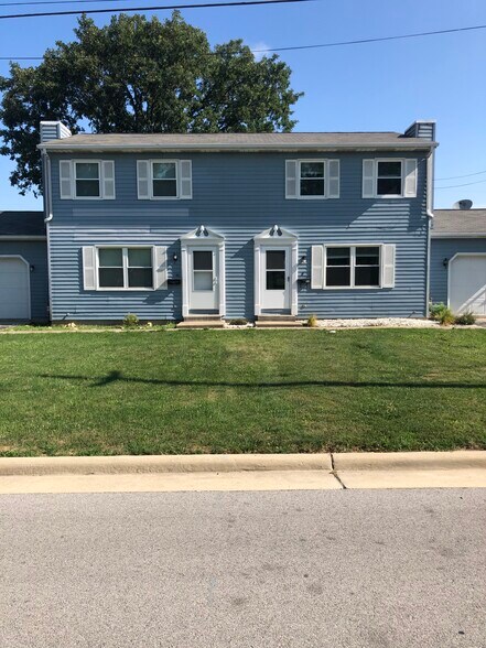 Building Photo - 642 Arbor St