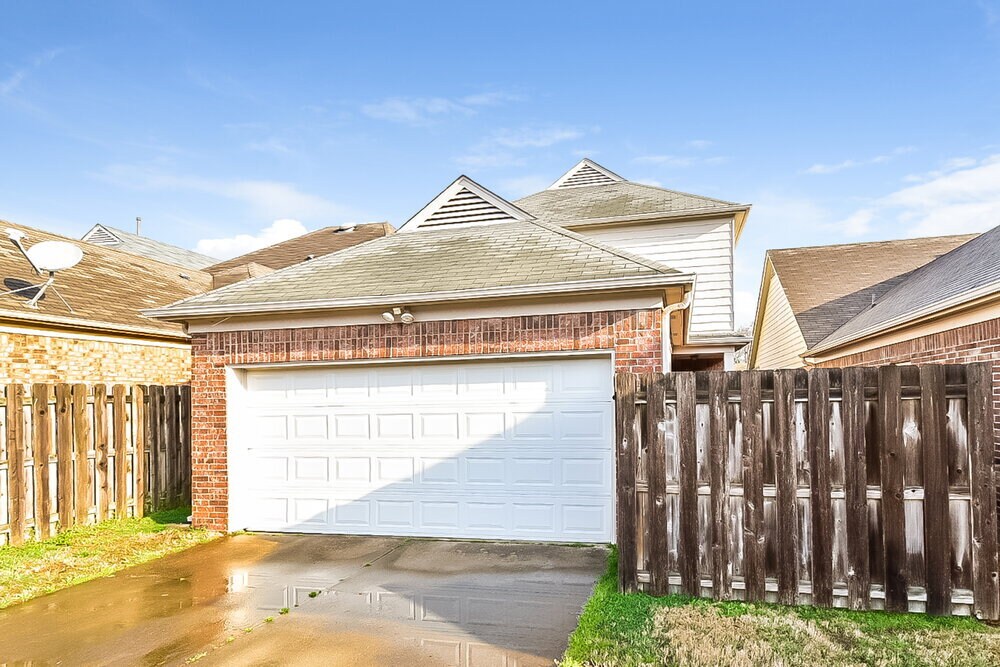 Building Photo - 8531 Griffin Park Dr