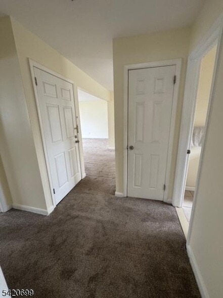 Building Photo - 14 Walnut Pkwy