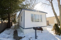 Building Photo - 335 Adams St