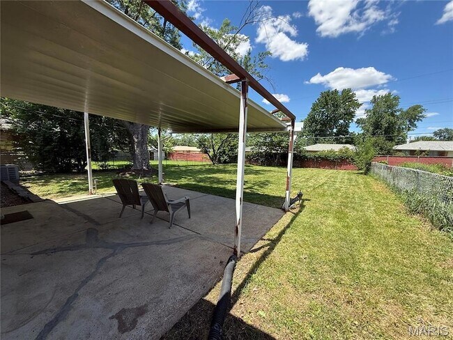 Building Photo - 6321 Monterey Dr