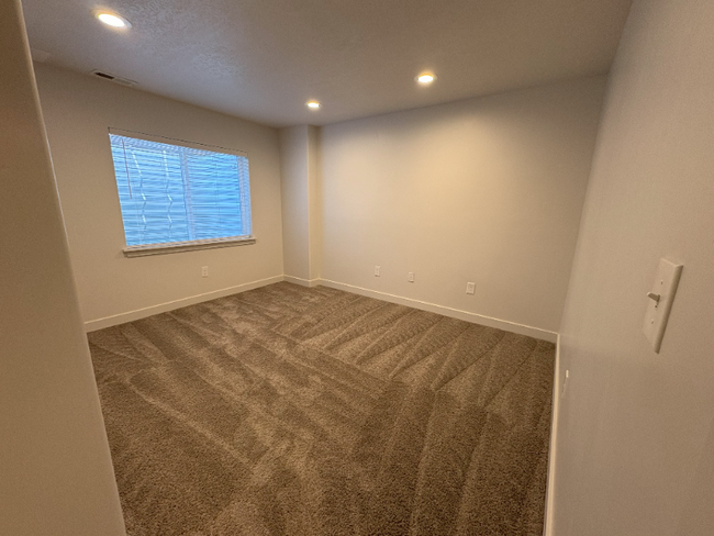 Building Photo - 4287 E Golden Cir