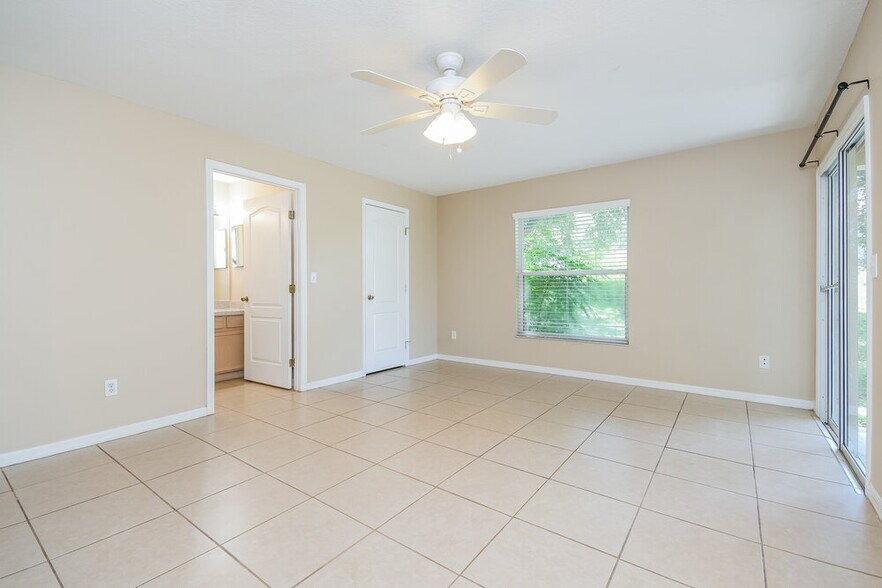 Building Photo - 914 Arbor Hill Cir