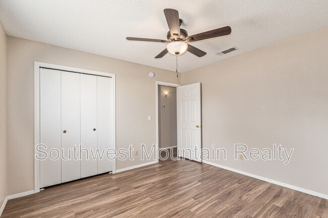 Building Photo - 4744 E Camino St