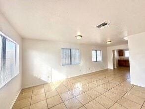 Building Photo - Alamo1185