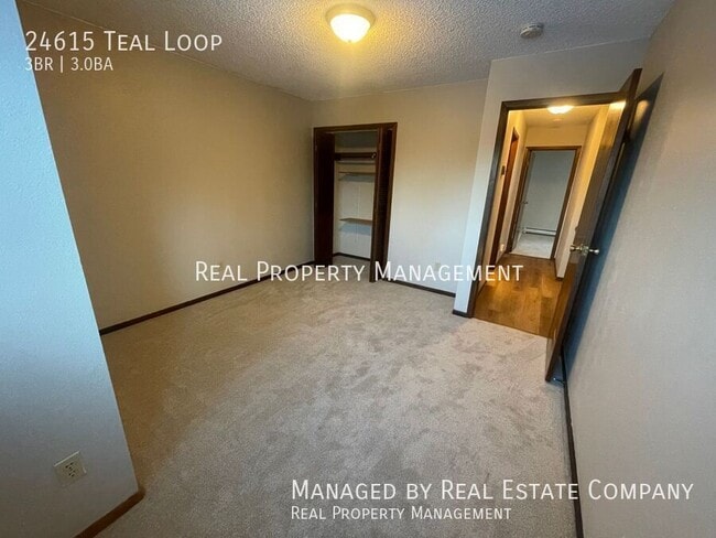 Building Photo - 24615 Teal Loop