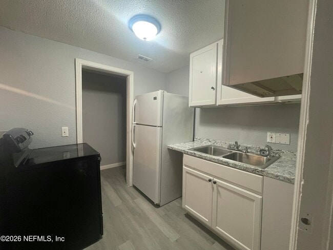 Building Photo - 1834 Meharry Ave