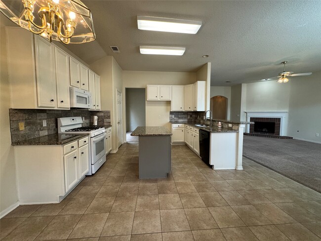 Building Photo - 19722 Creek Bend Trail