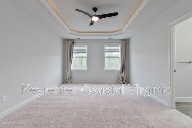 Building Photo - 2115 Belden Ave