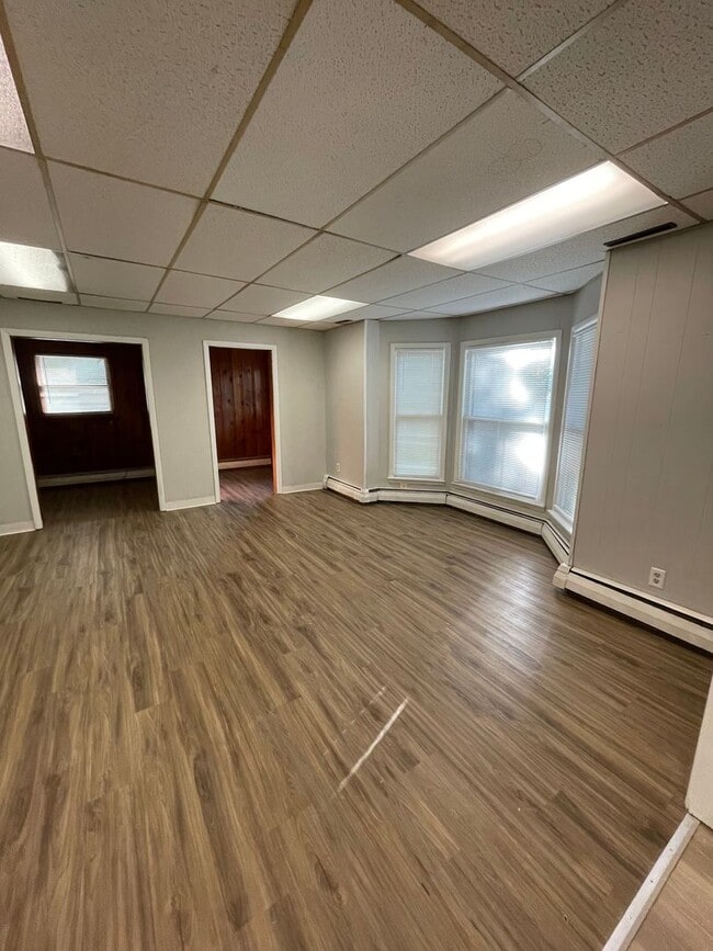 Building Photo - Four Bedroom Single Family Home in Delphi