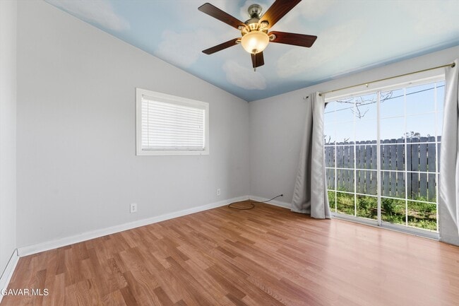 Building Photo - 13237 E Ave W 8