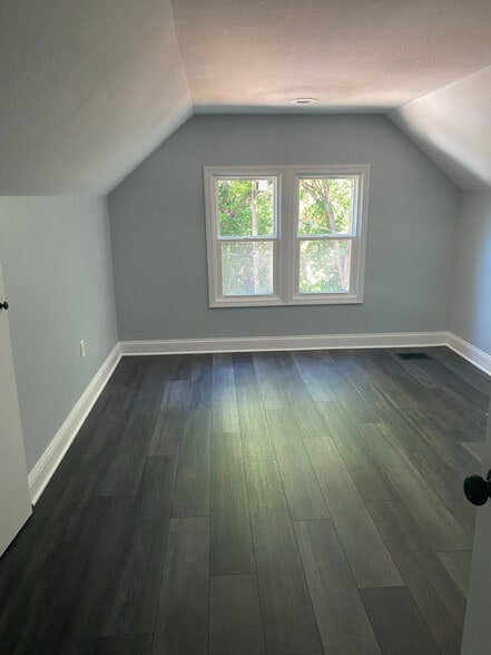 Building Photo - 2521 Quincy St