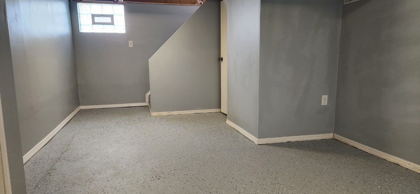 Building Photo - 1118 Epworth Ave