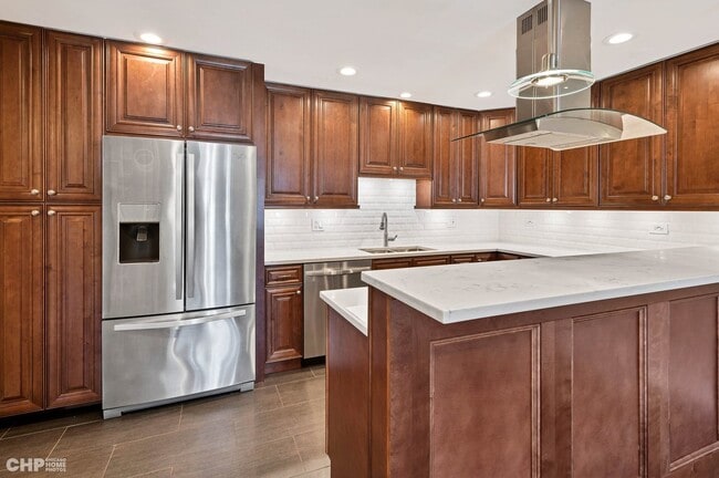 Building Photo - 201 Thames Pkwy